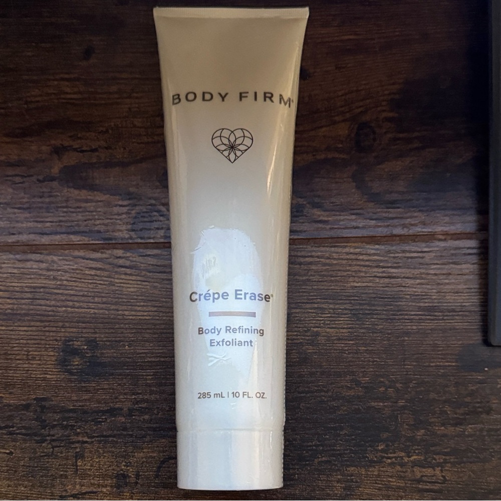 Body Firm Crème Eraser Exfoliant - White